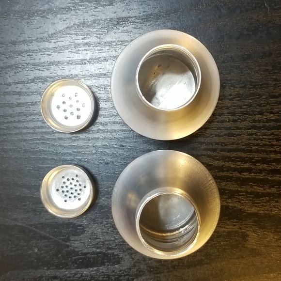 Depression Era Aluminum No Tip Weighted Salt & Pepper Shakers - Picture 4 of 11